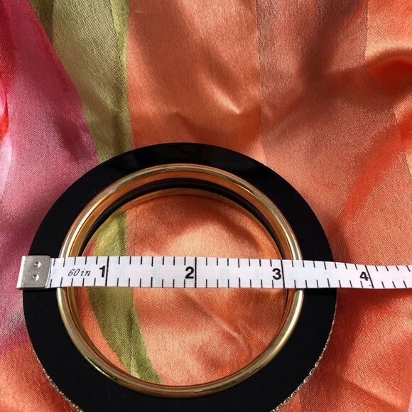 Vintage Bracelet Black lucite gold inner trim, double band of Swarovski Crystals - Picture 5 of 7